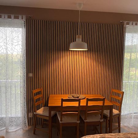 Miky Apartman Klinovec Meadow โลชนา โปด กลิโนฟเซม ภายนอก รูปภาพ